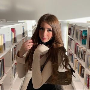 Meet your Posher, Savannah